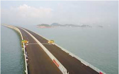 驶经港珠澳大桥香港段船只　拟设高度限制