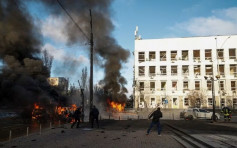 俄烏戰爭 | 俄軍10枚導彈襲基輔被擊落 碎片釀50多人傷