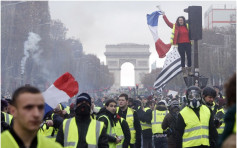 巴黎爆新一輪「黃背心」示威 5千防暴警戒備