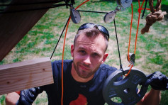 YouTube红人汤普森玩滑翔伞死亡   终年38岁