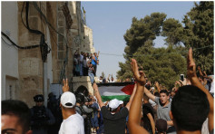 聖殿山再爆衝突 以警稱被擲物件武力驅散巴勒斯坦民眾