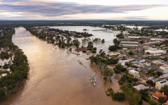 澳洲东部暴雨成灾最少8死