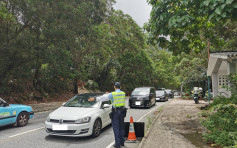 警打擊大嶼山南假禁區紙 19名司機涉行使虛假文書被捕