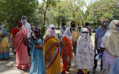 印度疫情嚴峻 新德里宣布延長封鎖措施至下周一