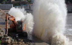 超強颱風「瑪莉亞」登陸福建　沿岸掀起6米高巨浪