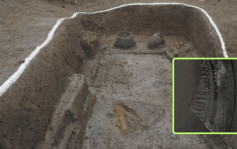南韩庆州新罗古坟挖出2千年前「中国青铜镜」
