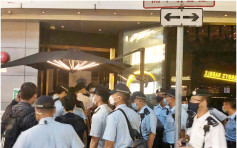 警巡查蘭桂坊酒吧食肆 9客遭票控2負責人收傳票