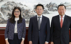 中港證監會主席在京會晤 加強兩地資本市場協作