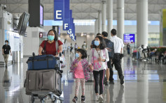 林郑：机场改专人拭子采样 抵港者第19日需再做检测