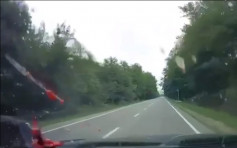 車臣議員駕車上班被槍殺 血濺擋風玻璃
