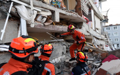 中国救援队在土耳其救出第二名幸存者