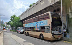 九巴车长疑红隧埋站与城巴职员争执 车务督察为免耽误乘客驶走巴士