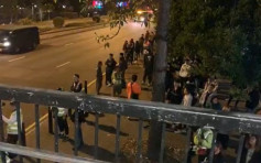 【修例風波】示威者大埔堵路 警舉橙旗開胡椒球槍