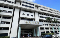 台湾女老师性侵男童9次还产子   一审判刑17年半