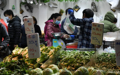 【武漢肺炎】供不應求菜檔叫海鮮價 市民指生菜漲價翻4倍