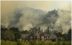 加州酒乡山火增至40死 10万人疏散