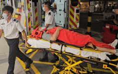 葵涌貨櫃碼頭工程車輕貨相撞 司機受傷一度被困
