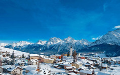 冬日天堂｜瑞士格劳宾登州 乐赏滑雪世界杯雪地赛马朝圣冰川快车
