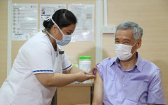 李顯龍接種新加坡首劑新冠疫苗 稱感覺良好
