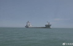 首公開 海軍「飲馬湖號」半潛艦訓練 奪島搶灘支援作戰利器
