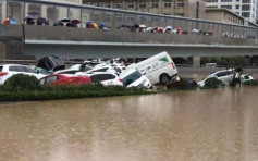 【郑州暴雨】弃车车主回忆在京广北路隧道逃生过程