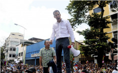 瓜伊多號召全國大遊行 要求馬杜羅下台
