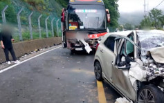 台灣旅行團韓國遭車逆線撞  1台客傷肇事司機亡