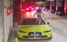南京頑童踩碎男房車車頭玻璃 家長拒賠反斥與小孩計較