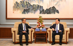 夏宝龙晤陈茂波 指中央支持香港「一国两制下充分发挥独特地位