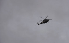 78岁翁行南朗山失联获救 由直升机吊起载走