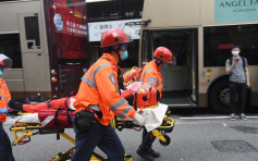 【逃犯條例】網傳警拖示威傷者出救護車 李家超拒評個案