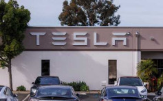应对同业竞争  Tesla电动车全球降价多达20%