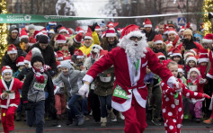 歐洲聖誕慈善跑 滿街聖誕老人好氣氛