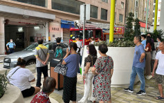 西環工廈冒煙 消防疏散10層樓員工救火 疑電掣短路惹禍