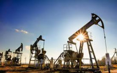紐油收升8% 期金收升2.3%