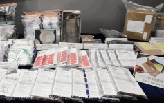 警捣毒品仓截毒邮包检1800万K仔 两男被捕包括15岁少年