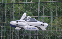 2米高飛4分鐘 日本載人「飛天車」試飛成功