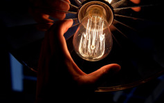 美国钨丝灯泡禁令生效 料年省30亿美元电费