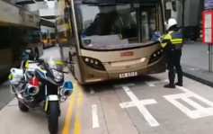 巴士车长拟明发起「埋正站上落客」　抗议警方抄牌
