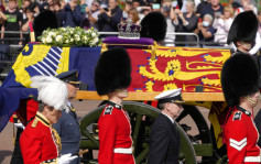 英女皇逝世｜英女皇靈柩永別白金漢宮 皇室陪同下移往國會西敏宮