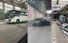 屯门公路私家车与旅游巴相撞   一人受伤