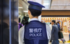 日本有警員醉倒街頭遺失查案文件 涉400人資料 