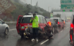 有片｜北大嶼山公路5車相撞 涉及電單車釀5人受傷