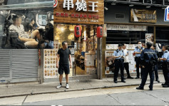 銅鑼灣串燒店兩批食客因座位問題爆衝突  醉男掟杯傷人被捕