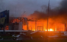 俄烏局勢｜烏克蘭多地連續第二日遭俄軍空襲 學校醫院民居均被炸