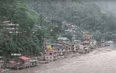 印度暴雨土石流摧桥毁民宅   酿6死困1500游客