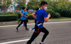 武漢26歲男戴口罩夜跑5公里健身 致「爆左肺」險喪命
