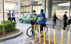 屯門警打擊單車違例 發27張傳票
