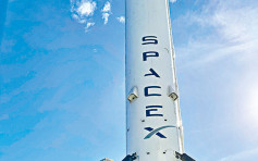 SpaceX九月送富豪繞地球