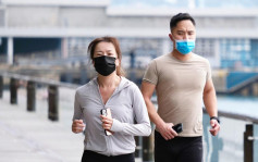 收緊口罩令｜戶外運動需戴口罩 市民跑步感呼吸困難